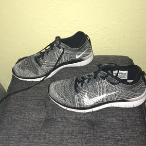 Nike Free TR Flyknit